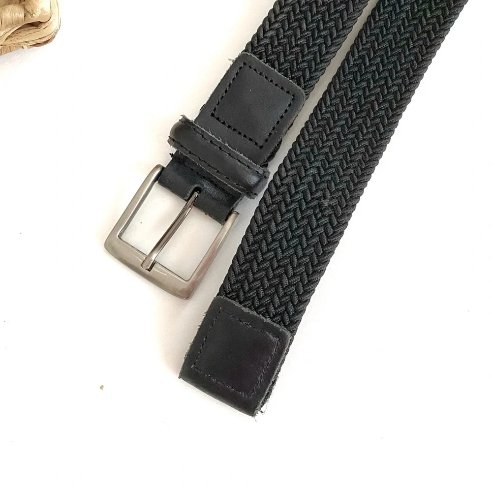 N/A black woven